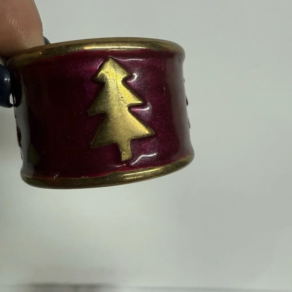 Set of 8 Brass Christmas Napkin Rings‎ Burgundy Christmas Tree